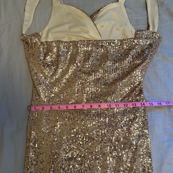 gold sequin maxi cowl back dress size 6 - taylor swift fearless look - Picture 6 of 13